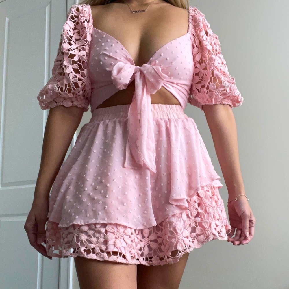 CUTE TWO PIECE OUTFIT